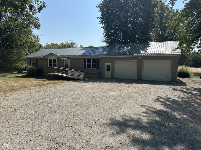 3705 S Keller Road Hillsboro, IN 47949 | MLS 22002302