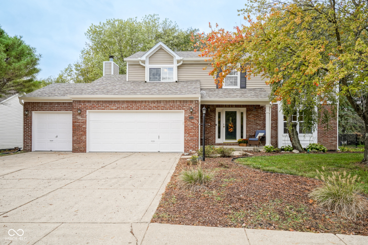 5824  Oakcrest Drive Indianapolis, IN 46237 | MLS 22002327