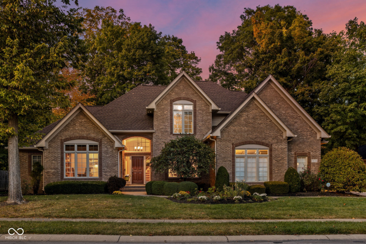 5826  Dawnwood Drive Carmel, IN 46033 | MLS 22002490