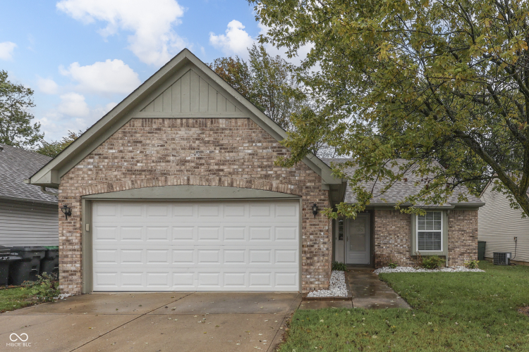 180  Tracy Ridge Boulevard Whiteland, IN 46184 | MLS 22002709