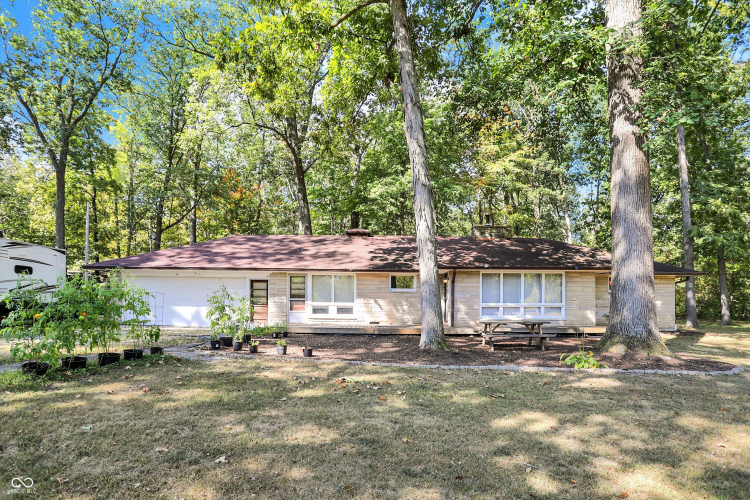 1722  Andrews Drive Avon, IN 46123 | MLS 22002816