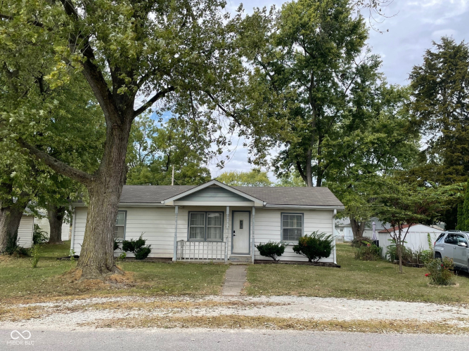 1026 E 7th Street Greenfield, IN 46140 | MLS 22003367