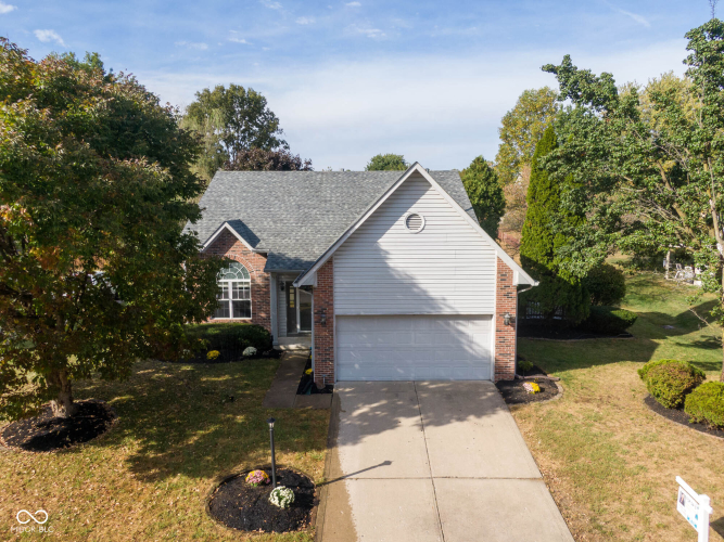 6390  Barberry Drive Avon, IN 46123 | MLS 22003441