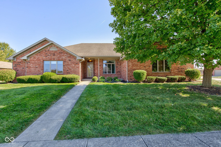 1851  Spruce Street Brownsburg, IN 46112 | MLS 22003541