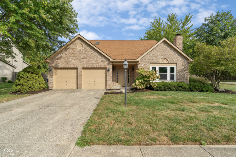 5663  Pinto Circle Indianapolis, IN 46228 | MLS 22003611