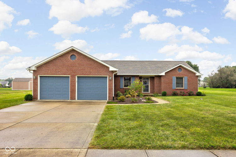 9159 E County Road 400  Brownsburg, IN 46112 | MLS 22003759