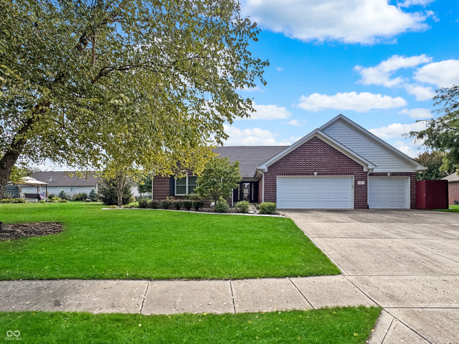 169  Southwind Way Greenwood, IN 46142 | MLS 22003772