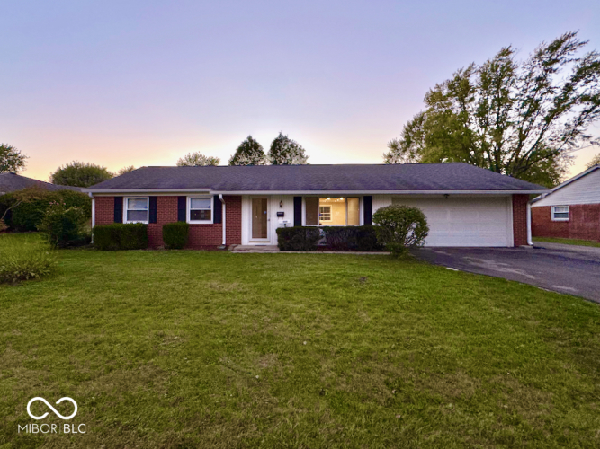 1726  Fogelson Drive Indianapolis, IN 46229 | MLS 22003803