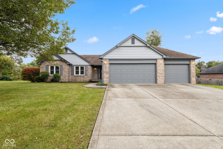 1176  Springfield Drive Avon, IN 46123 | MLS 22003995