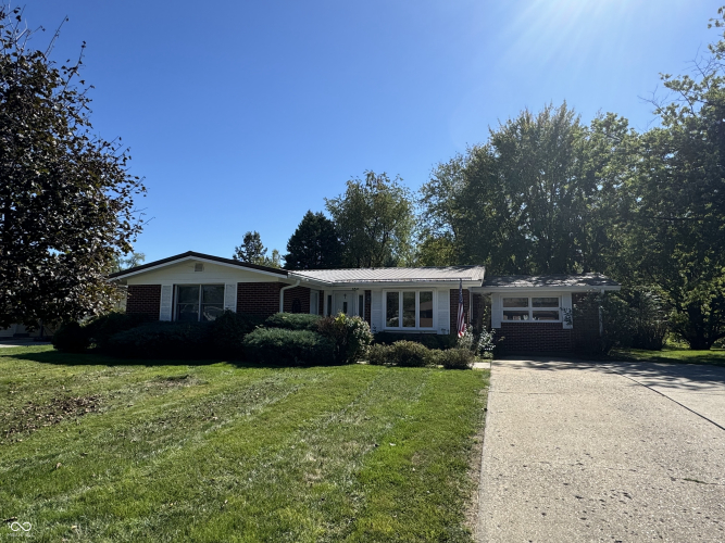 1003  Valley Drive Crawfordsville, IN 47933 | MLS 22004024