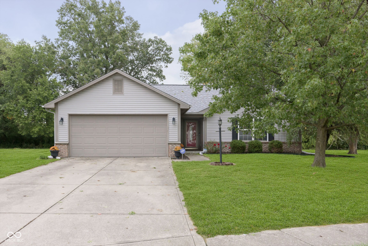 6369  Hazelhatch Drive Indianapolis, IN 46268 | MLS 22004466