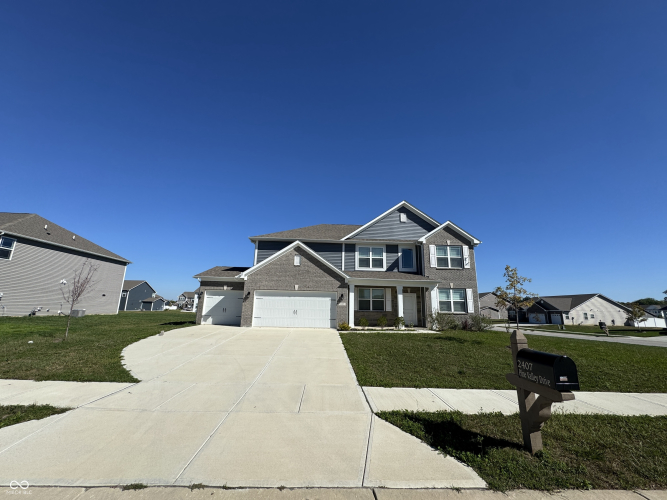 2407  Pine Valley Drive Plainfield, IN 46168 | MLS 22004567