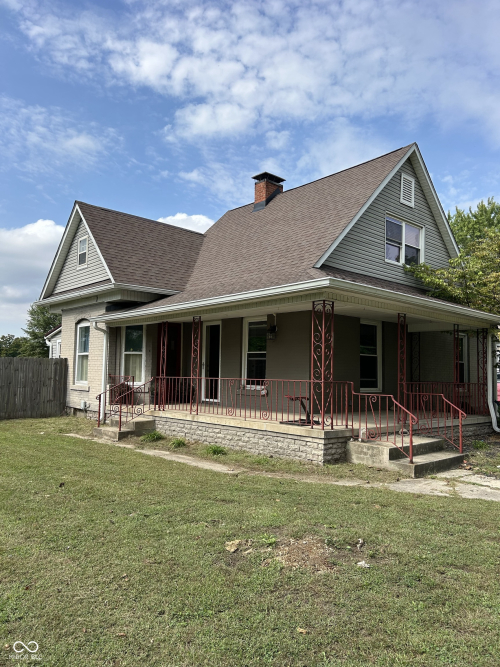 353 S Washington Street Clinton, IN 47842 | MLS 22004622