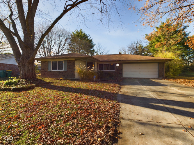 1726  Trace Lane Indianapolis, IN 46260 | MLS 22004685