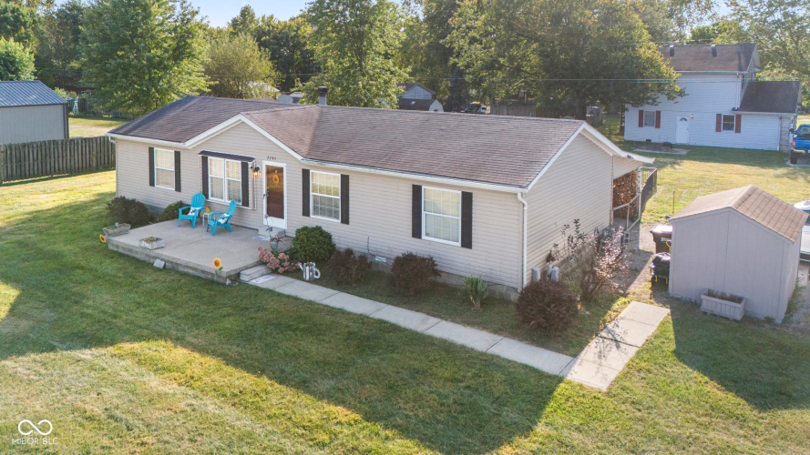 2745 N Easy Street Scottsburg, IN 47170 | MLS 22005371