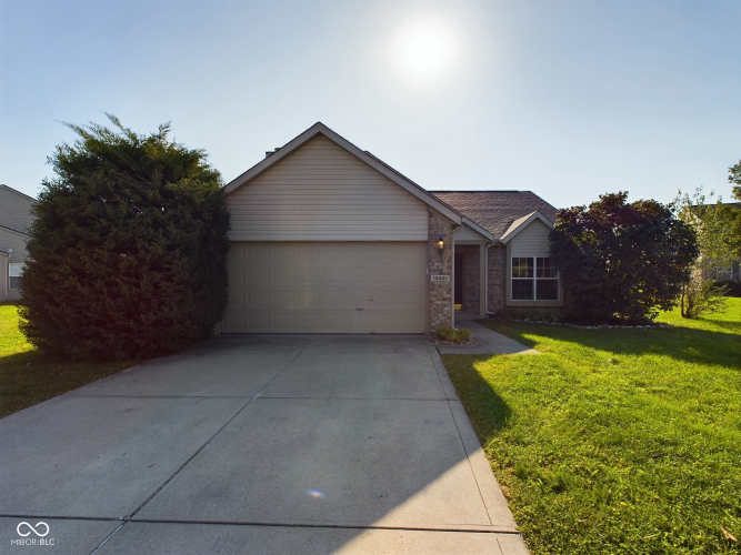 10021  Twyckenham Court Indianapolis, IN 46236 | MLS 22005518