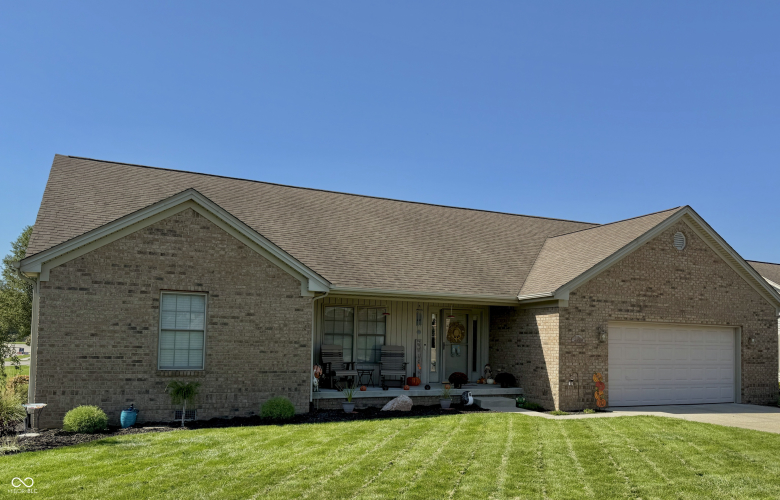 3206  Sunrise Drive Columbus, IN 47203 | MLS 22005553