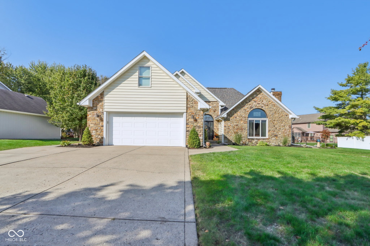 1724  Sunrise Circle Indianapolis, IN 46229 | MLS 22005642