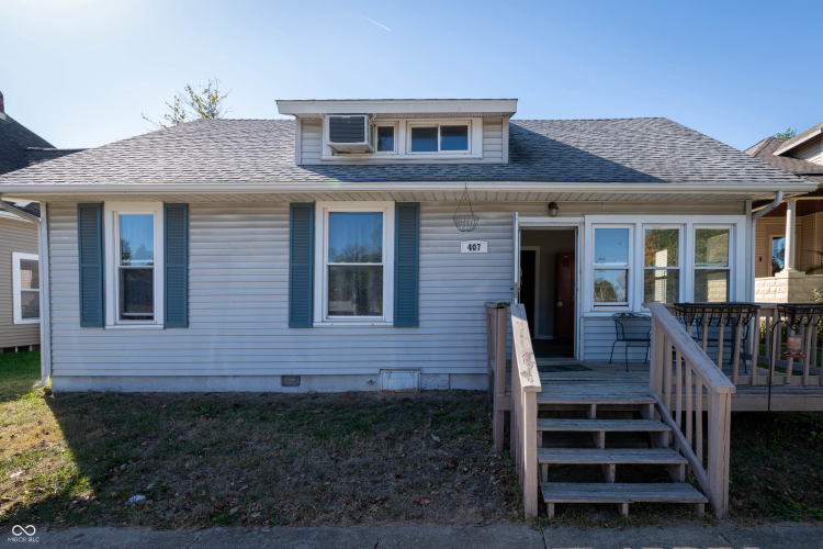 407 S Railroad Street Brookston, IN 47923 | MLS 22006280