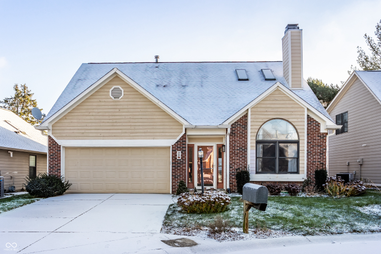 29  Sorrel Court Zionsville, IN 46077 | MLS 22006610