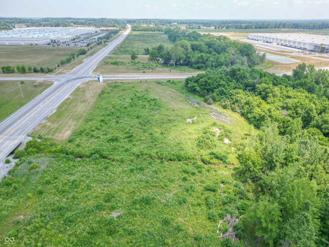 Listing Image 11