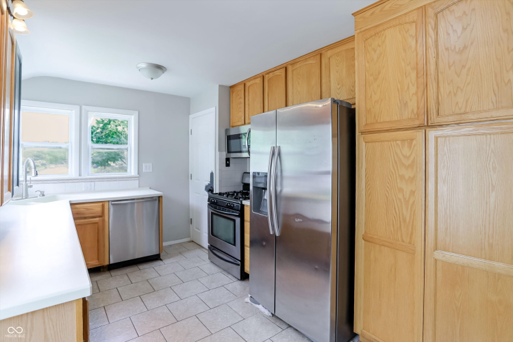 Listing Image 13