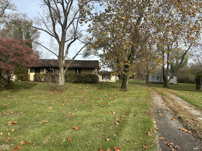 3664 W US Highway 40  Greenfield, IN 46140 | MLS 22006867