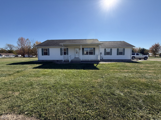 2662 E County Road 1100  Brazil, IN 47834 | MLS 22006868