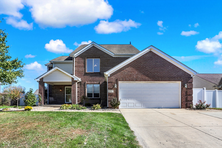 2929  Cross Creek Drive Columbus, IN 47201 | MLS 22007135