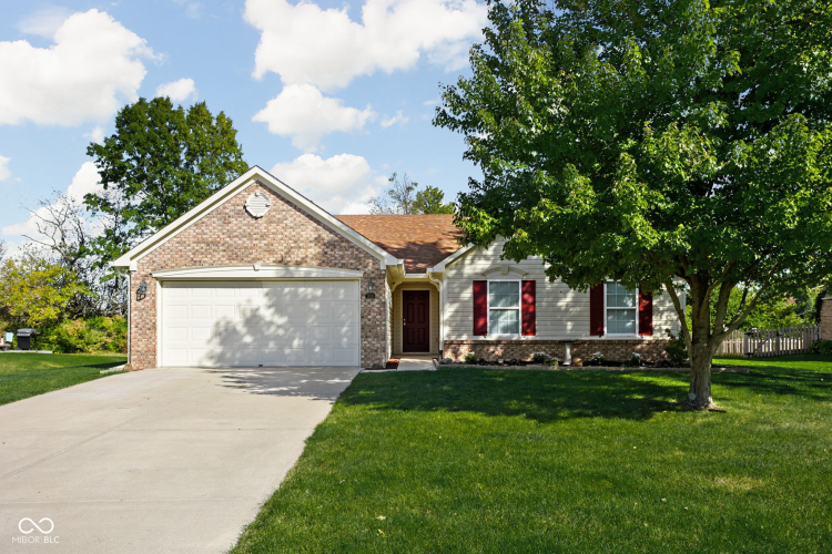 2039  Autumn Faith Way Avon, IN 46123 | MLS 22007729