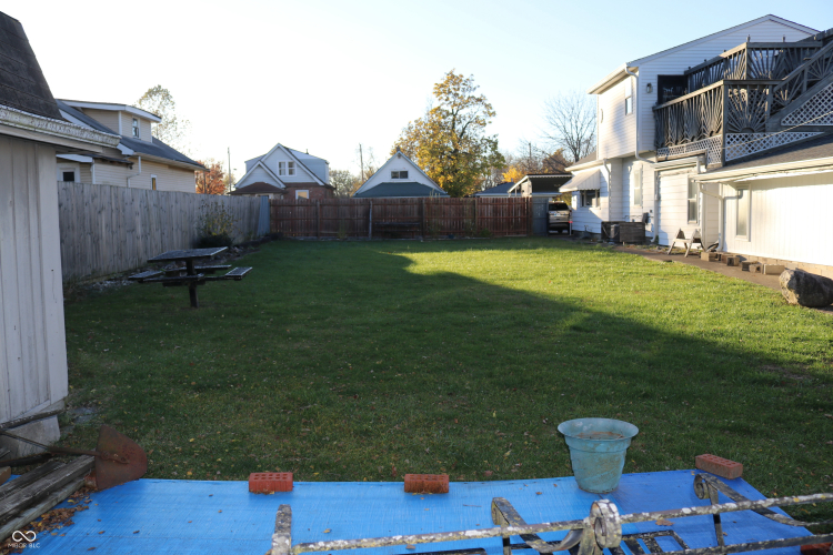Listing Image 3