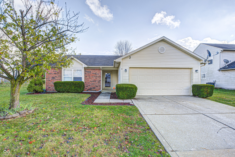 5721  Prairie Meadow Drive Indianapolis, IN 46221 | MLS 22008412