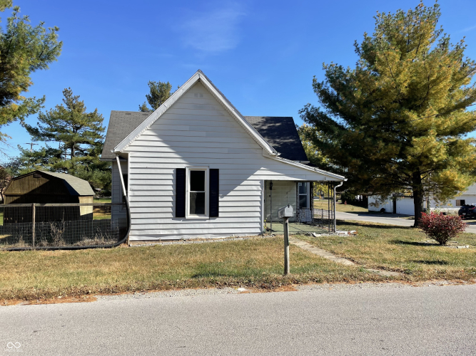 203 S Main Street Fillmore, IN 46128 | MLS 22008515