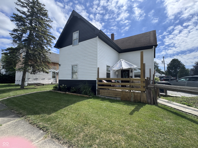 2101 S A Street Elwood, IN 46036 | MLS 22008655