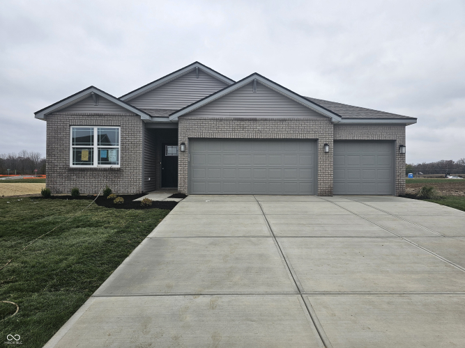 2298  Pine Valley Drive Plainfield, IN 46168 | MLS 22008706