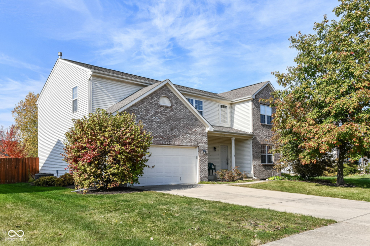 12912  Broncos Drive Fishers, IN 46037 | MLS 22008965