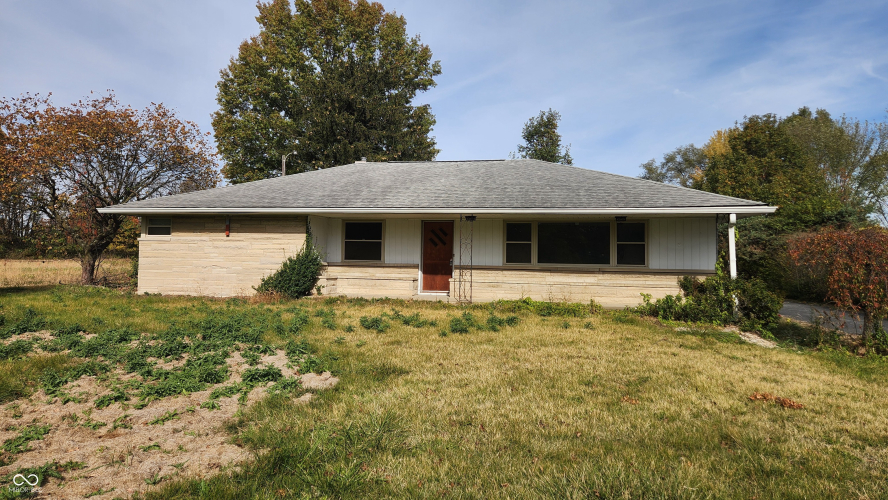 2620  Wicker Road Indianapolis, IN 46217 | MLS 22009036