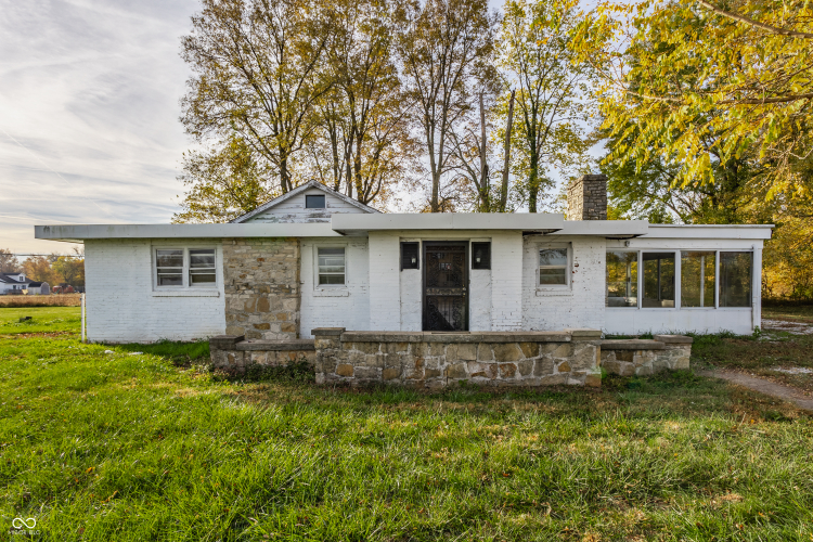 2903 E Freeport Road Morristown, IN 46161 | MLS 22009042