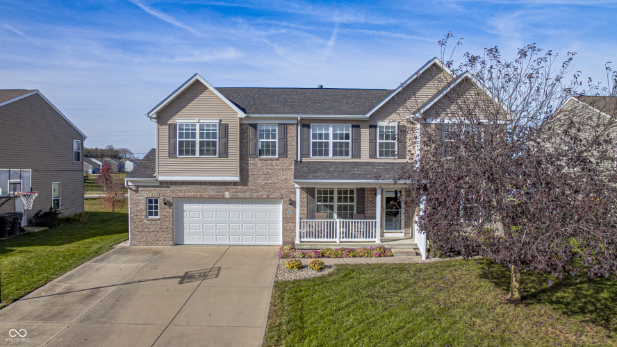 1336  Stormhaven Way Greenwood, IN 46143 | MLS 22009163