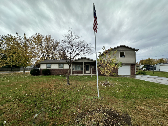 1089 E Garfield Avenue Martinsville, IN 46151 | MLS 22009167