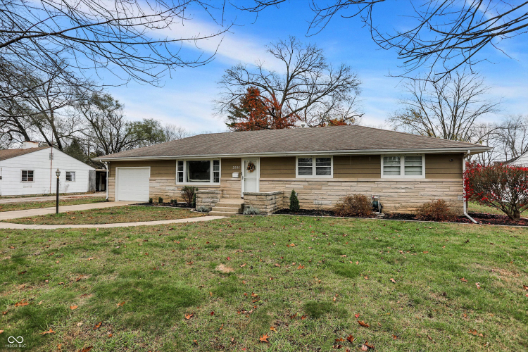 2551  Pearl Street Columbus, IN 47201 | MLS 22009373