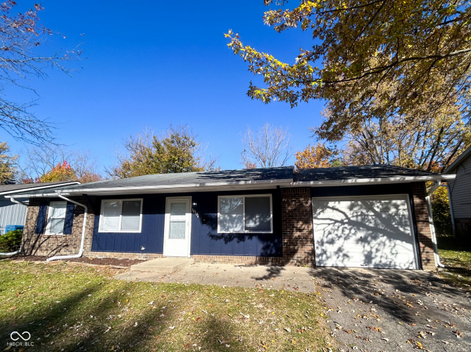 10104  Ridgefield Drive Indianapolis, IN 46235 | MLS 22009437