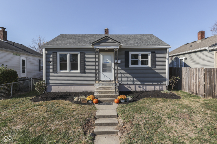 206 S 3rd Avenue Beech Grove, IN 46107 | MLS 22009636