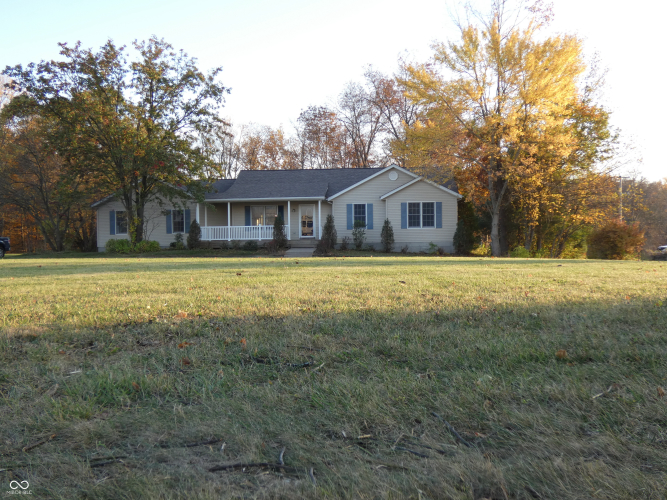 1018 S County Road 400  Greensburg, IN 47240 | MLS 22009735