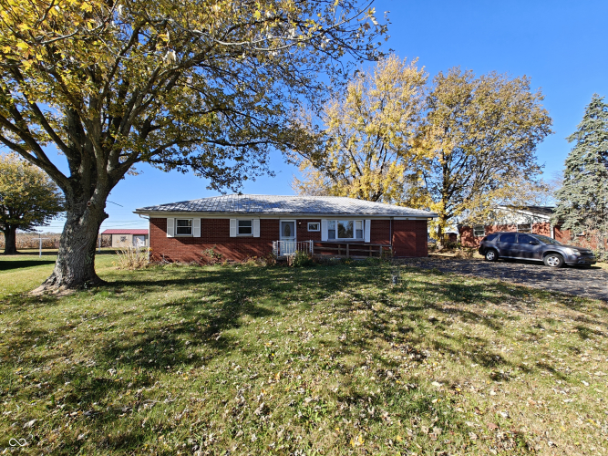 2183 S Fairview Drive Shelbyville, IN 46176 | MLS 22009749