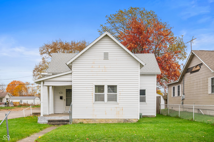 1302 S 23rd Street New Castle, IN 47362 | MLS 22009757