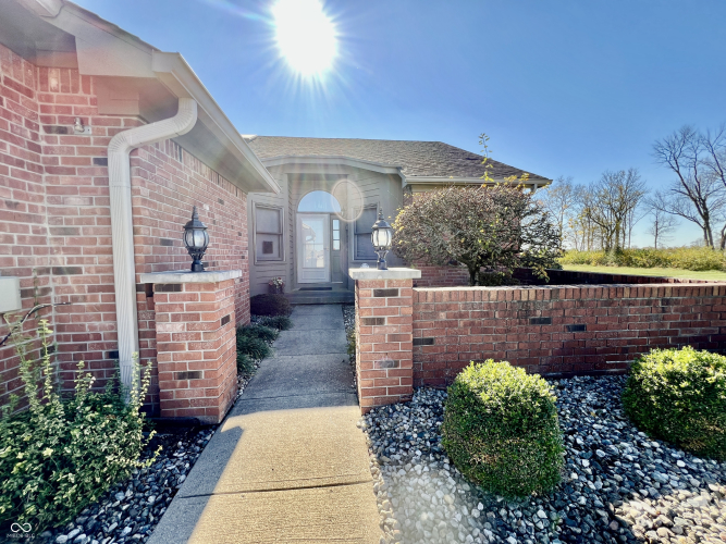 1334  Country Creek Circle Shelbyville, IN 46176 | MLS 22009796