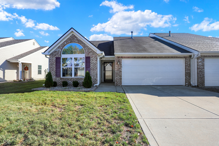 2937  Cadogan Drive Greenwood, IN 46143 | MLS 22009828