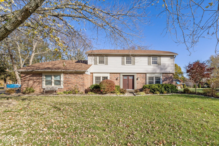 595  Hawthorne Drive Carmel, IN 46033 | MLS 22010000