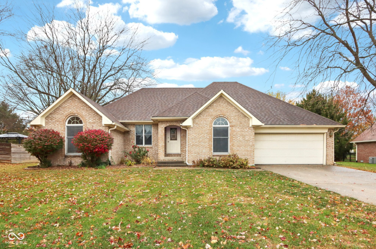 218  Deer Trace Court Pittsboro, IN 46167 | MLS 22010003